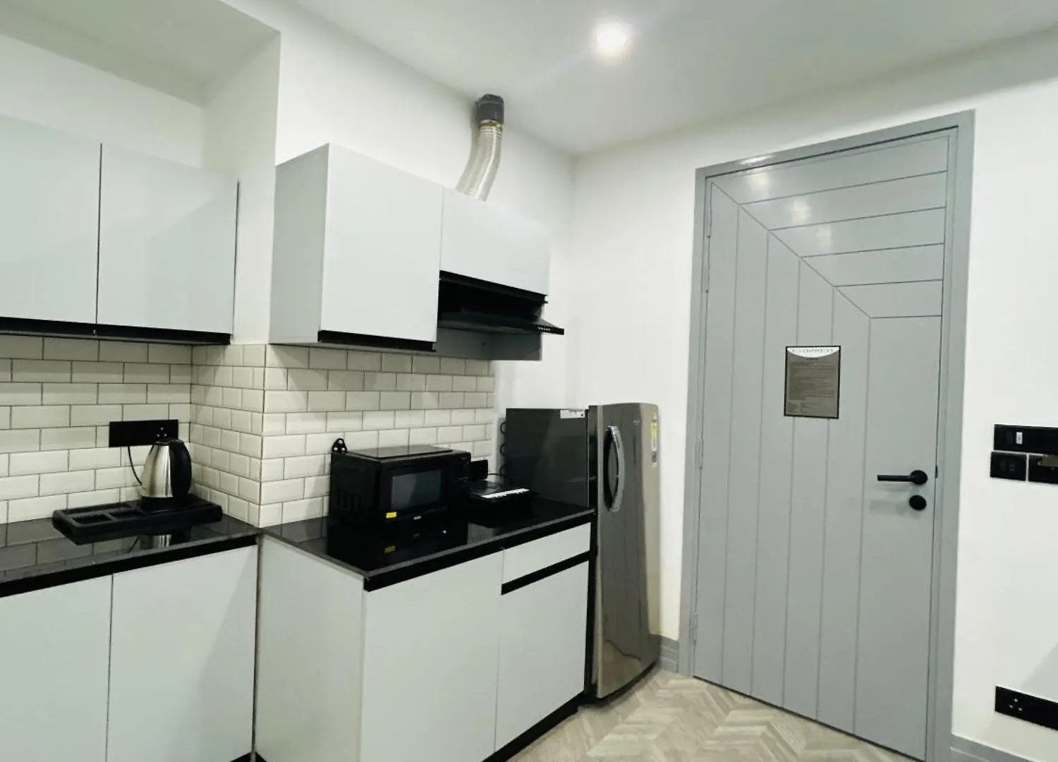 Bedchambers Serviced Apartment, Golf Course, גורגאון הודו