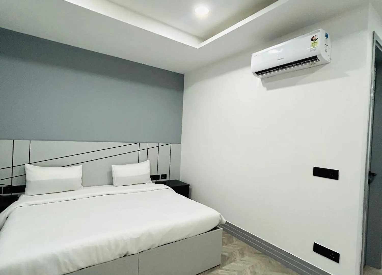 Bedchambers Serviced Apartment, Golf Course, גורגאון 3*,